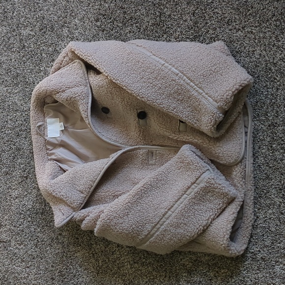 H&M Women's Cream Sherpa Jacket NWOT - Picture 4 of 7